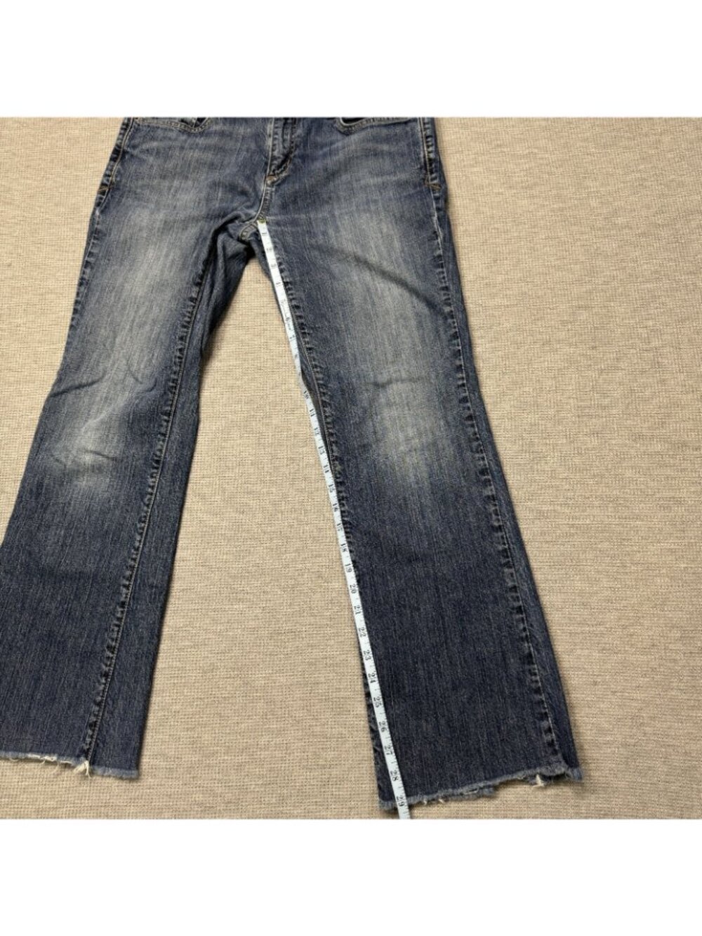 Eddie Bauer Bootcut Jeans Womens Size 8R Blue Denim Raw Cuffs Mid Rise Classic - Picture 12 of 13